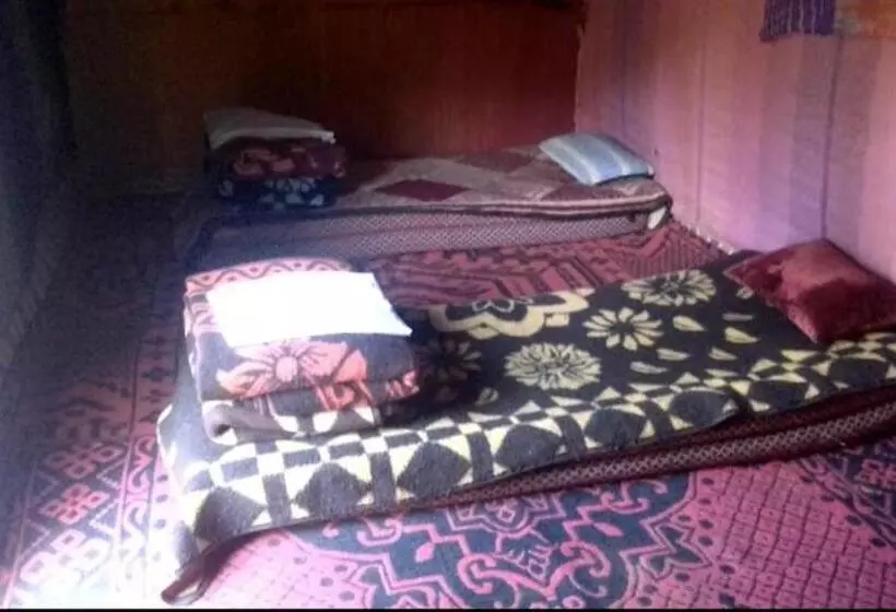 Aamiaismajoitus (B&B) Guest House Nomad Life