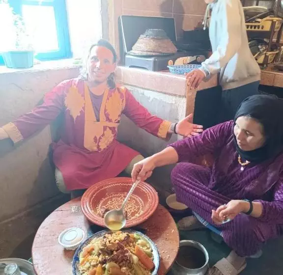 Aamiaismajoitus (B&B) Guest House Nomad Life