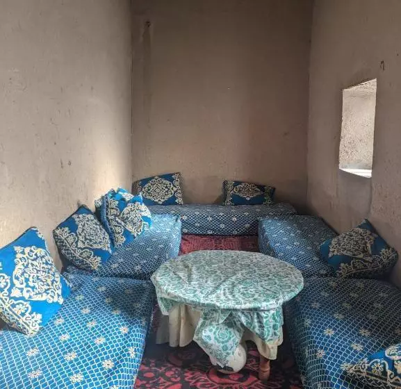 Aamiaismajoitus (B&B) Guest House Nomad Life