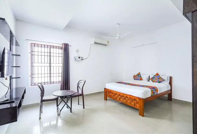 Hotelli Fabexpress Kovalam Residency