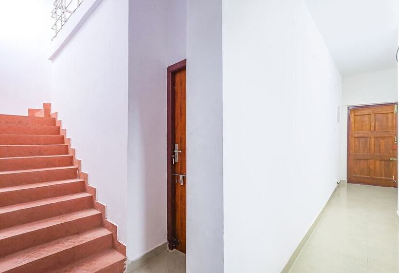 호텔 Fabexpress Kovalam Residency