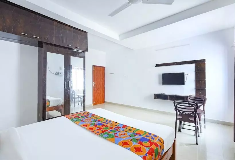 Hotelli Fabexpress Kovalam Residency
