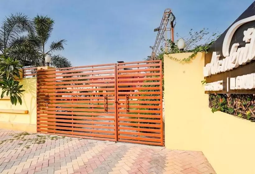 Hotelli Oyo Flagship Alankrita Resort