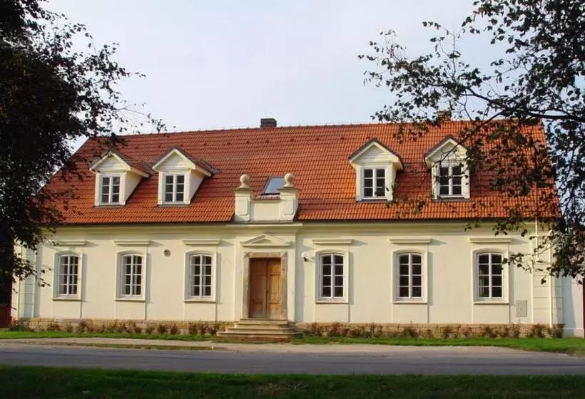 ペンション Penzion Záhornice