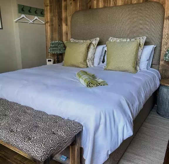 Majatalo The Fitzherbert Farmhouse