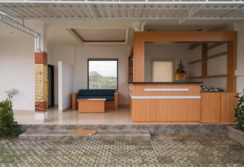 Hotelli Karma Guest House Redpartner