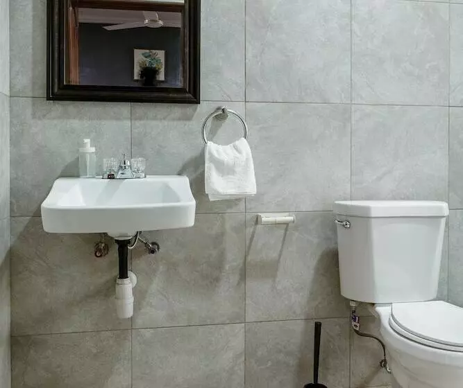 Hotelli Bluegreen Guesthouse