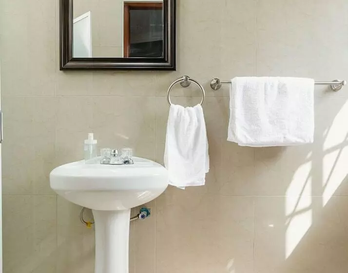 Hotelli Bluegreen Guesthouse