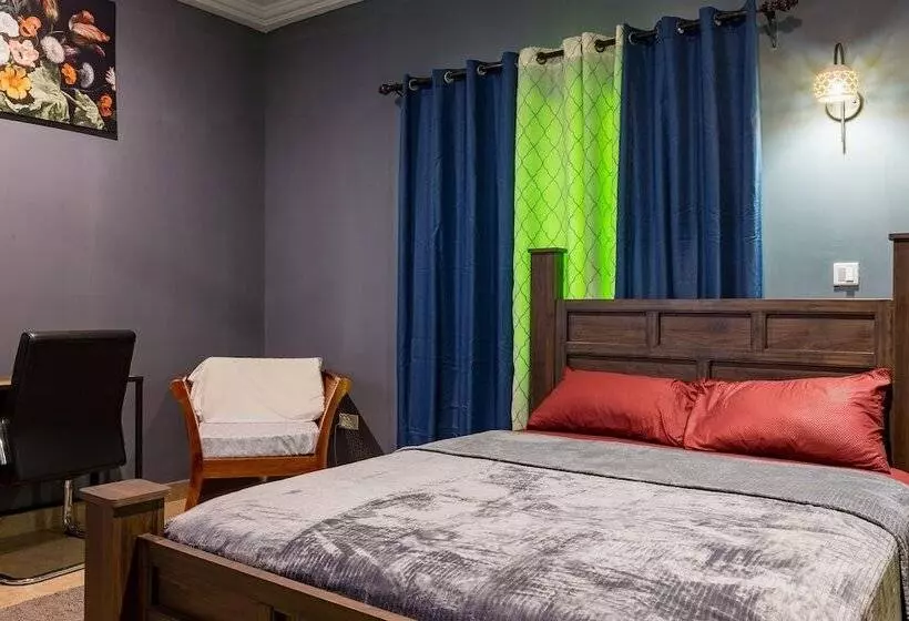 Hotelli Bluegreen Guesthouse