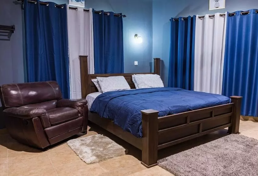 Hotelli Bluegreen Guesthouse