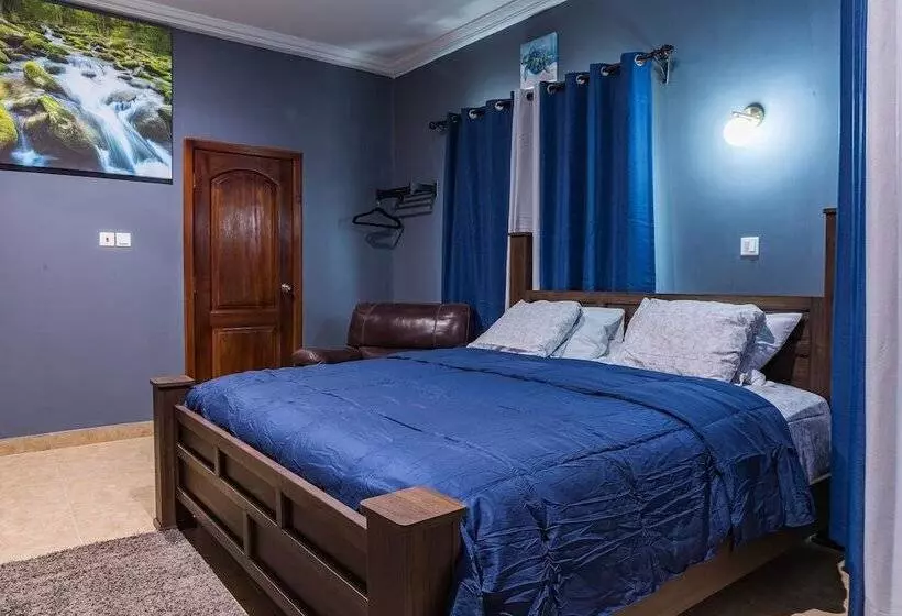 Hotelli Bluegreen Guesthouse