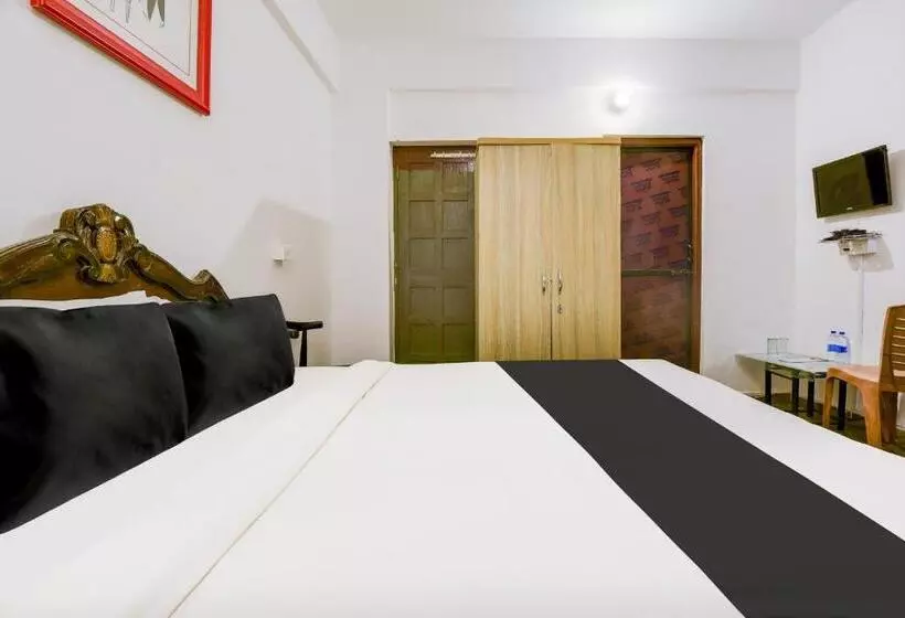 هتل Oyo Flagship Candolim Home Stay