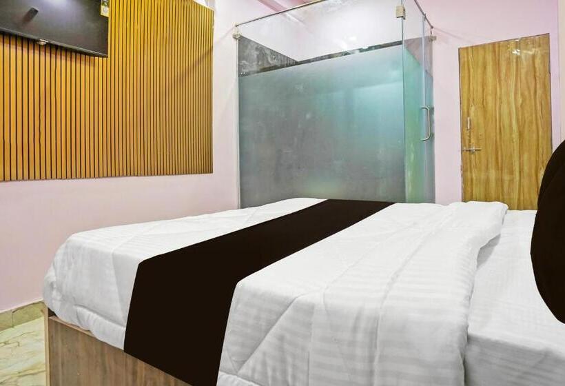 هتل Oyo The Orchid