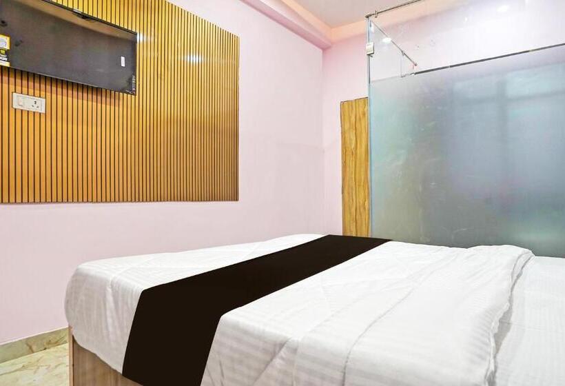 هتل Oyo The Orchid