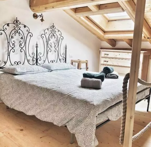 ベッドアンドブレックファースト Casa Barteèi
