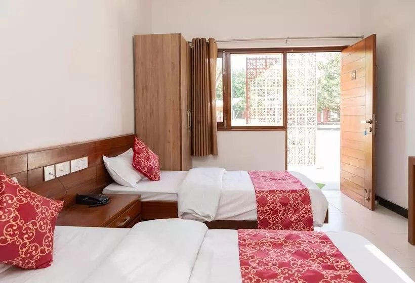 Hotel Lychee Bagh