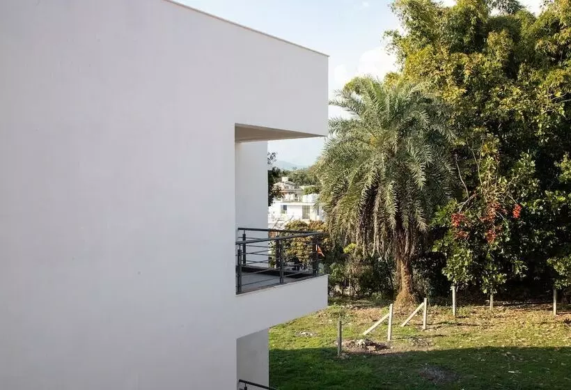 Hotel Lychee Bagh