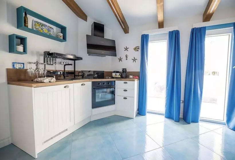 تختخواب و صبحانه étoiles Luxury Guest House Resort