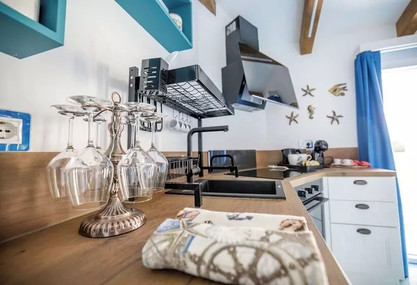 تختخواب و صبحانه étoiles Luxury Guest House Resort