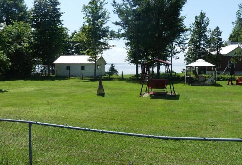 مبيت وإفطار Gîte Du Village   Deschambault