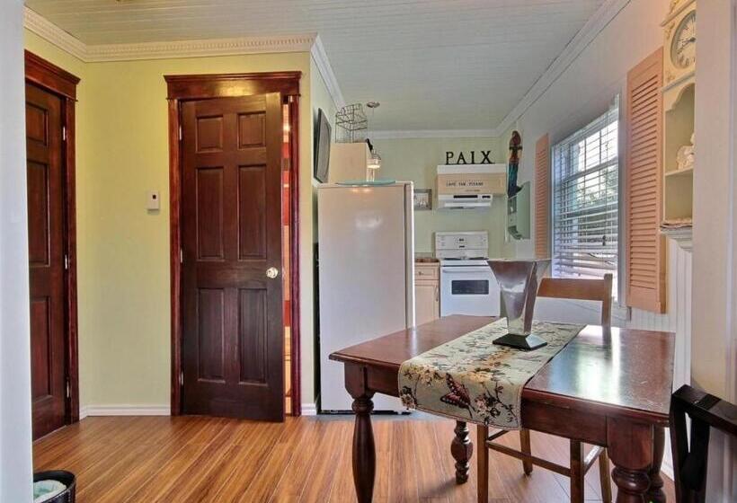 مبيت وإفطار Gîte Du Village   Deschambault