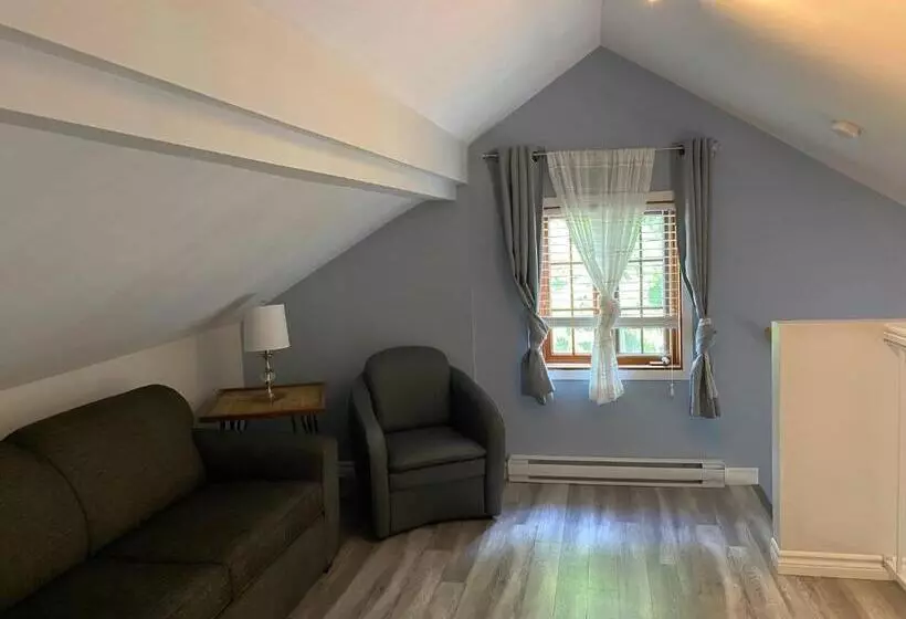 تختخواب و صبحانه La Maison Du Matelot