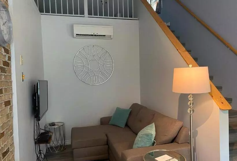 تختخواب و صبحانه La Maison Du Matelot
