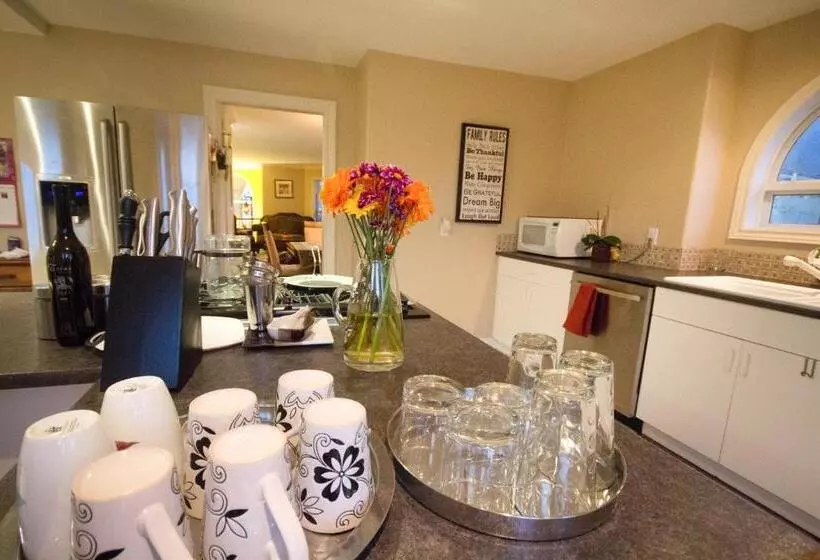 Eagle Close Executive B&b