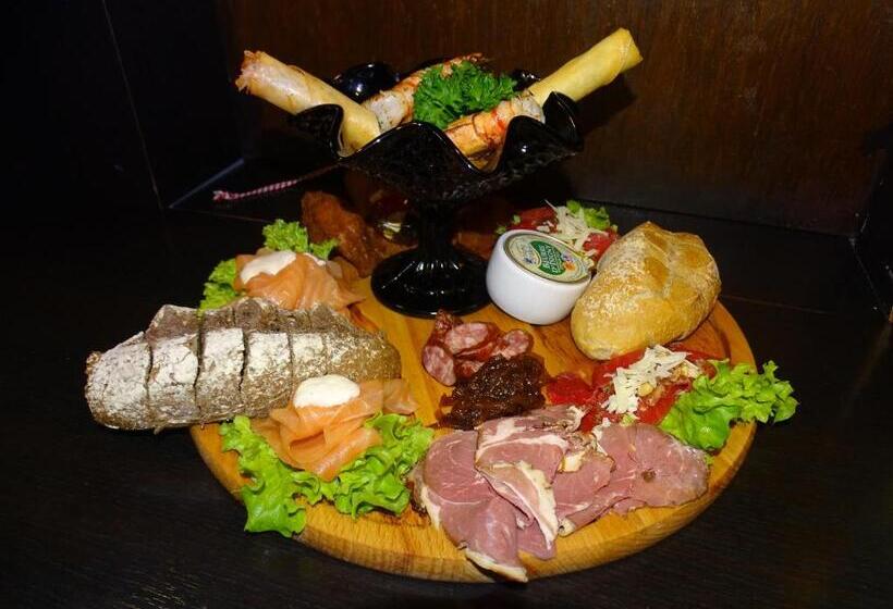 ホテル Café Restaurant De Kroon