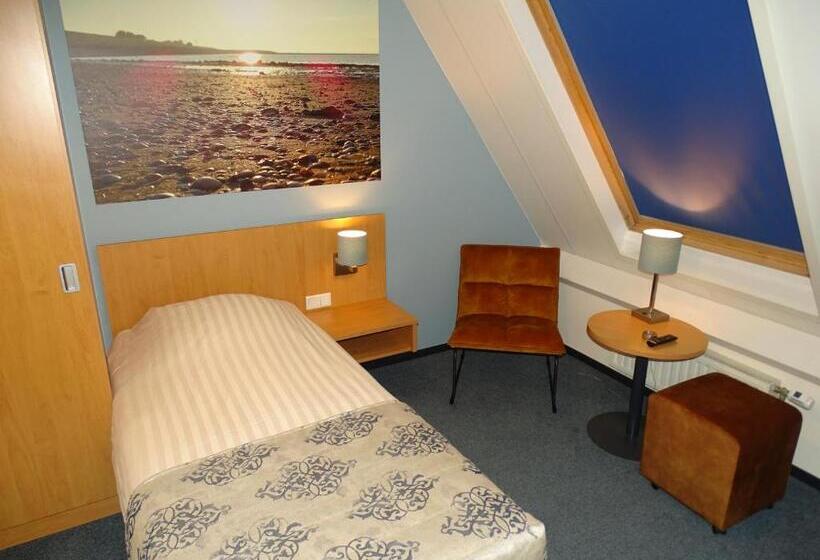 ホテル Café Restaurant De Kroon