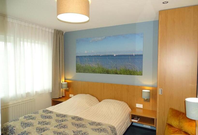 ホテル Café Restaurant De Kroon