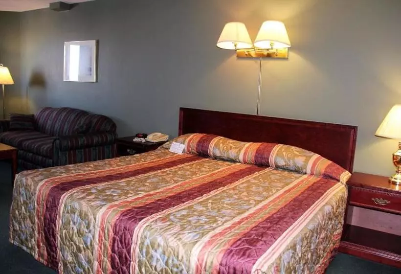 Hotelli Travelodge By Wyndham Lacombe