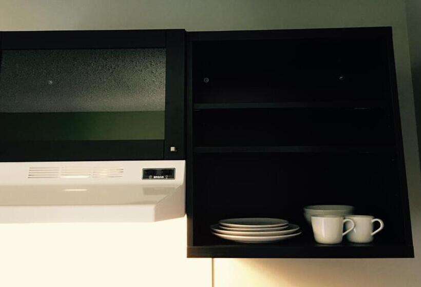 Отель Home Away Inn