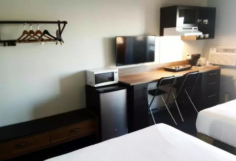 Hotelli Home Away Inn