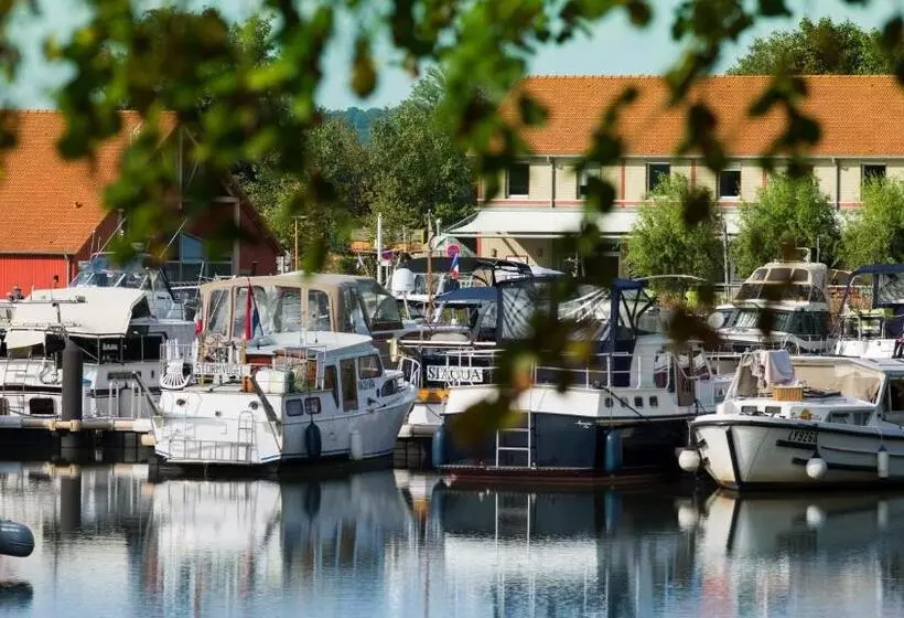 Hotel Le Port De Decize