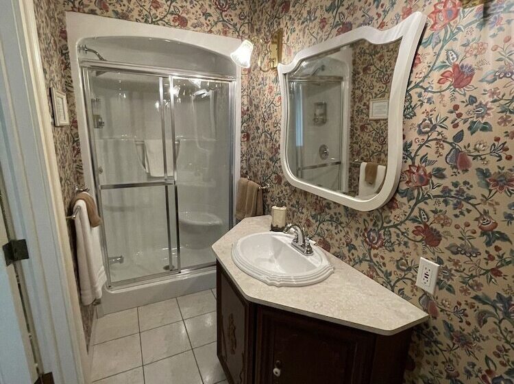 فندق Manoir Sweetsburg