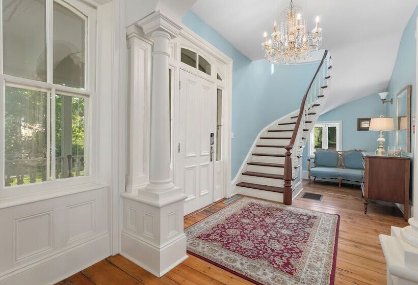 فندق Manoir Sweetsburg