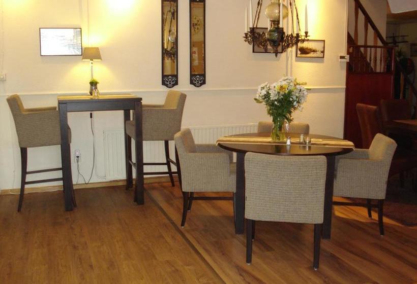 ホテル Tollenique