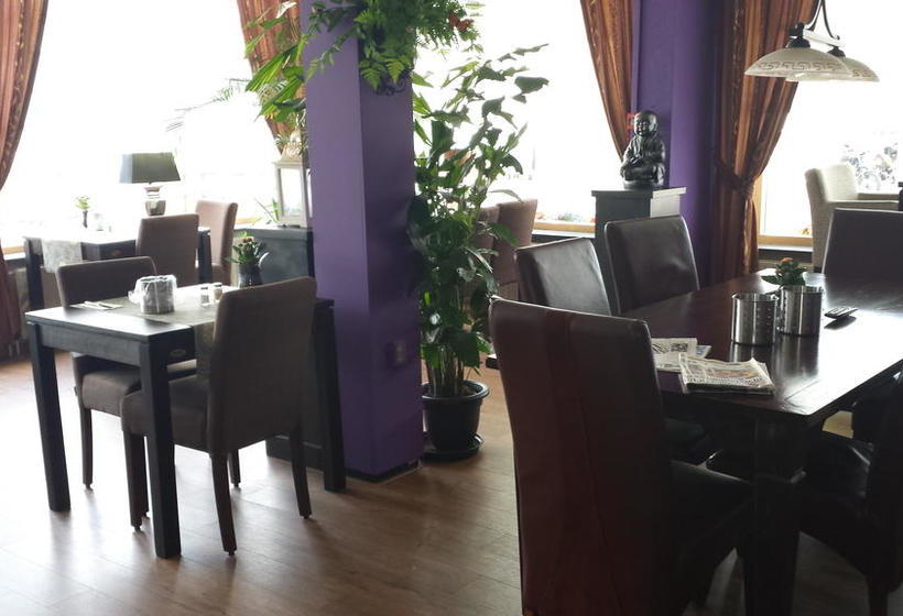 ホテル Tollenique