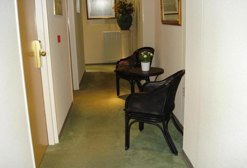 ホテル Tollenique