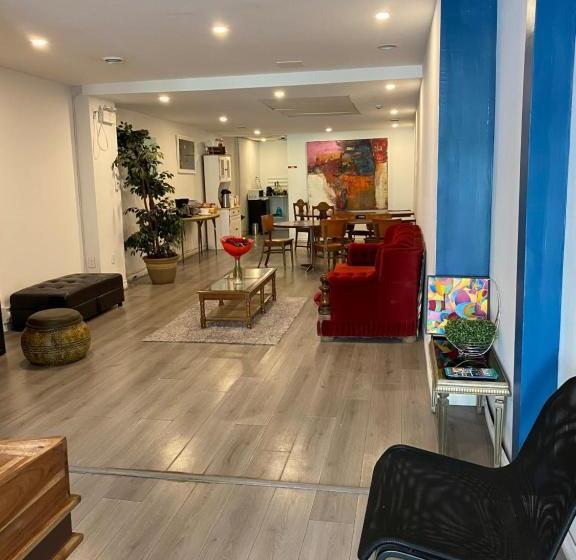 هتل West Queen West