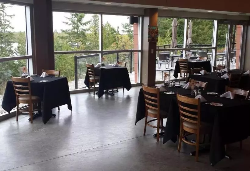 Manitoulin Hotel And Conference Centre
