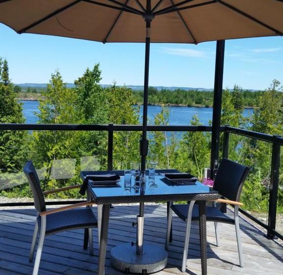 Manitoulin Hotel And Conference Centre