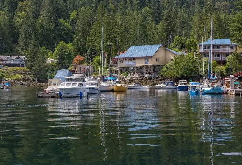 モーテル Bathgate Resort And Marina