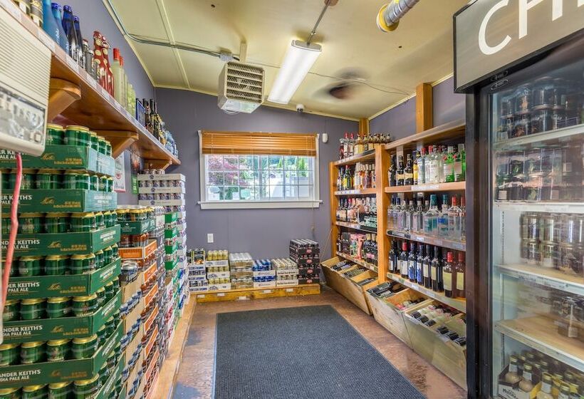 מוטל Bathgate Resort And Marina