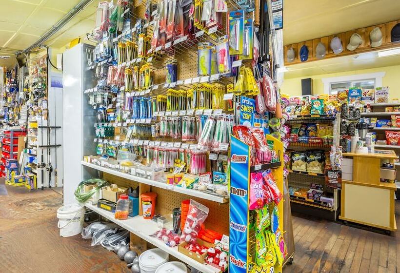 מוטל Bathgate Resort And Marina