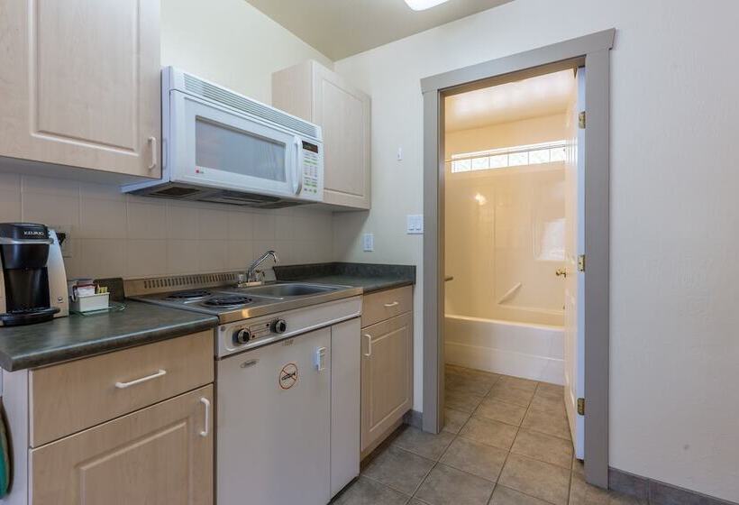 מוטל Bathgate Resort And Marina