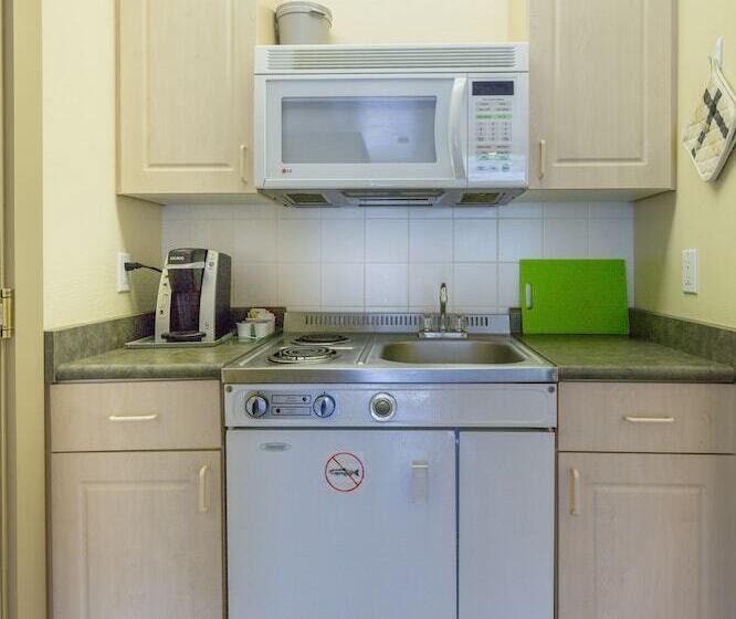 מוטל Bathgate Resort And Marina