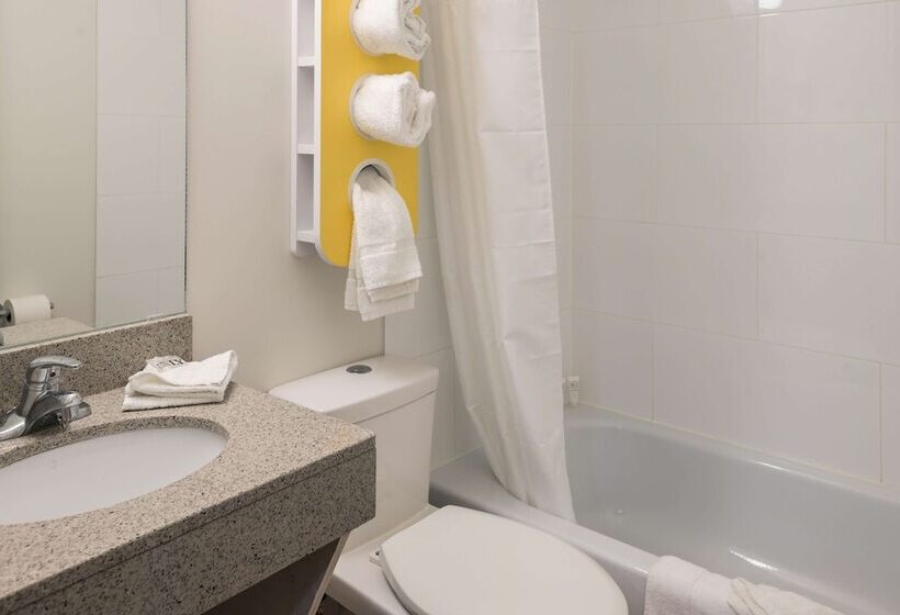 Motel 6 Fort St. John, Bc