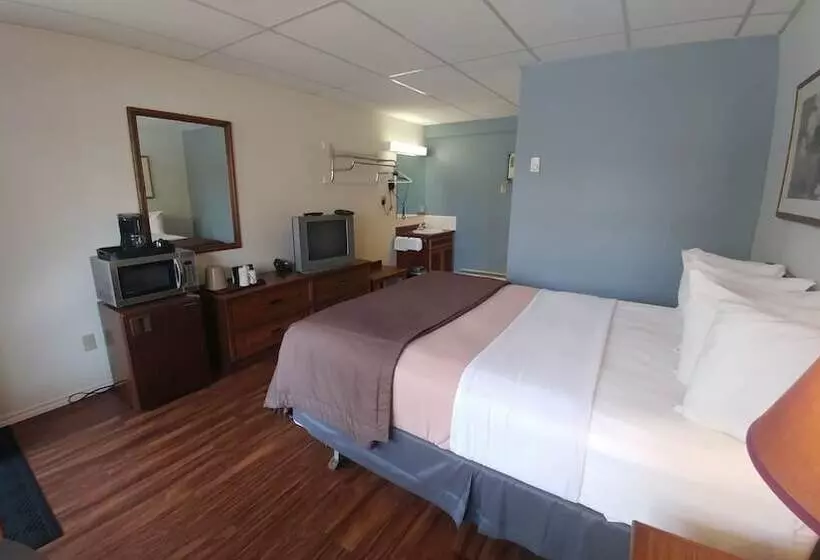 Northlander Motel